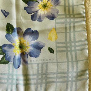 Vintage 27" square Burberry silk scarf